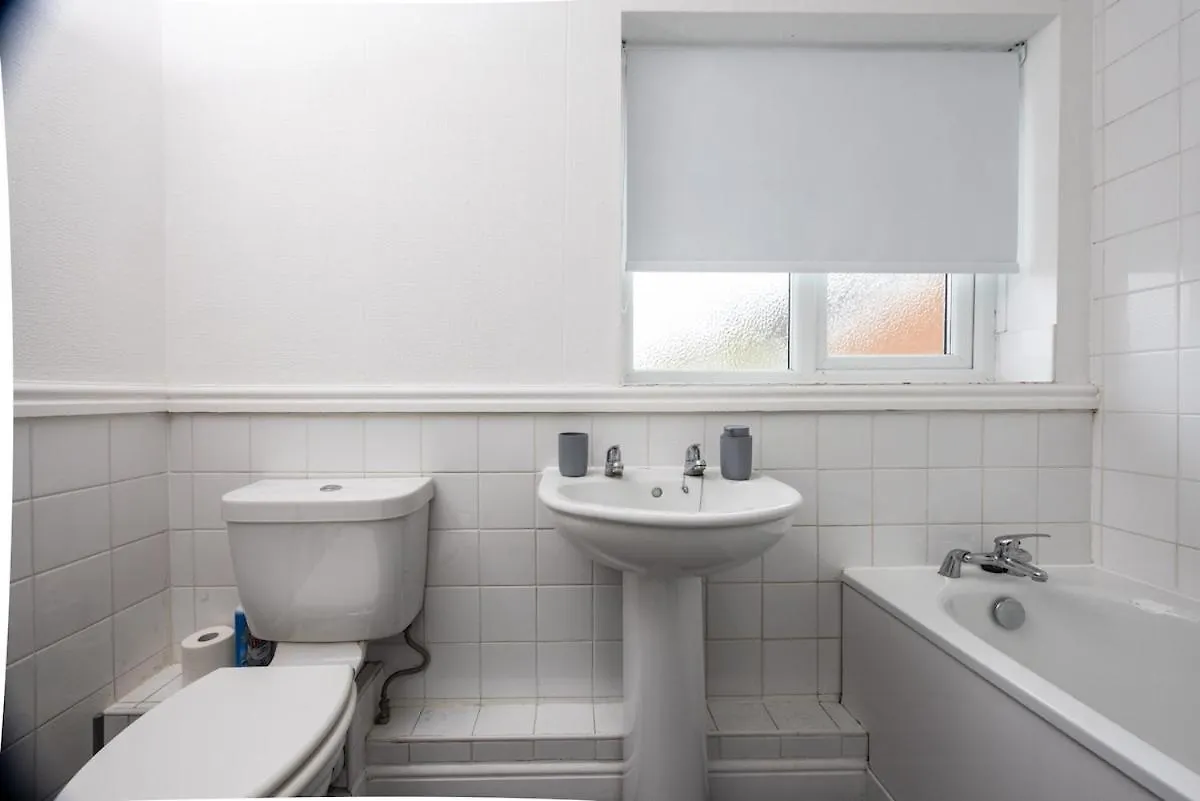 Spacious 5Br Retreat - Easy Access To City Centre Nottingham