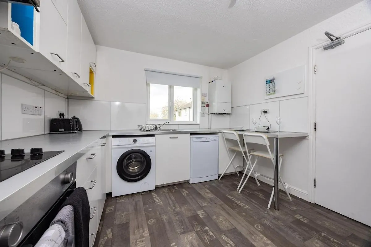 Semesterbostad Spacious 5Br Retreat - Easy Access To City Centre Nottingham