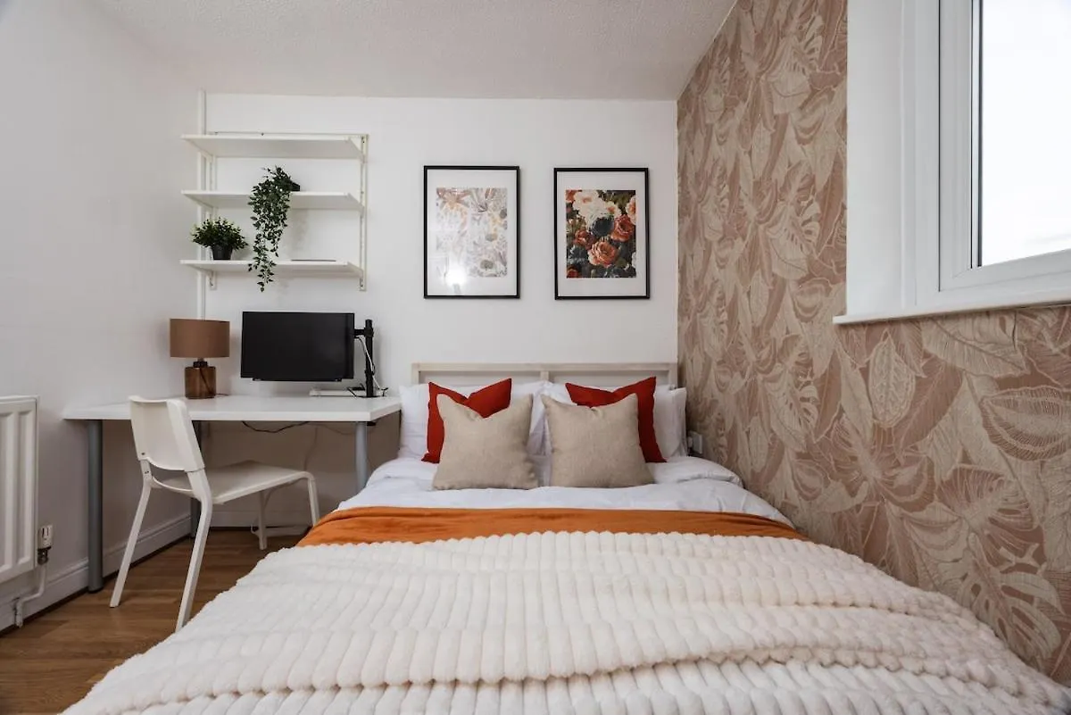Spacious 5Br Retreat - Easy Access To City Centre Nottingham