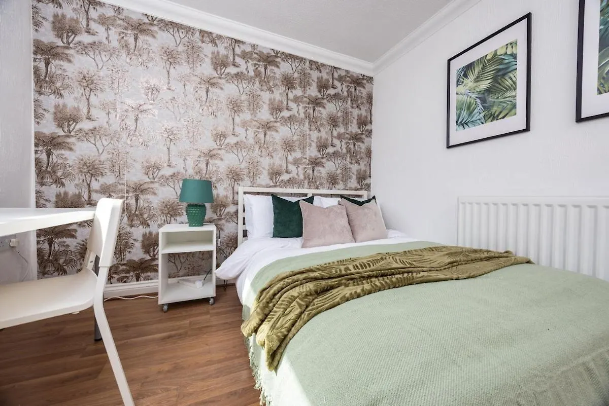Spacious 5Br Retreat - Easy Access To City Centre Nottingham Storbritannien